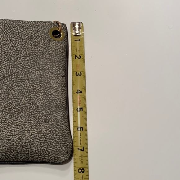 NEW Leather cell phone crossbody/pouch - Picture 7 of 11